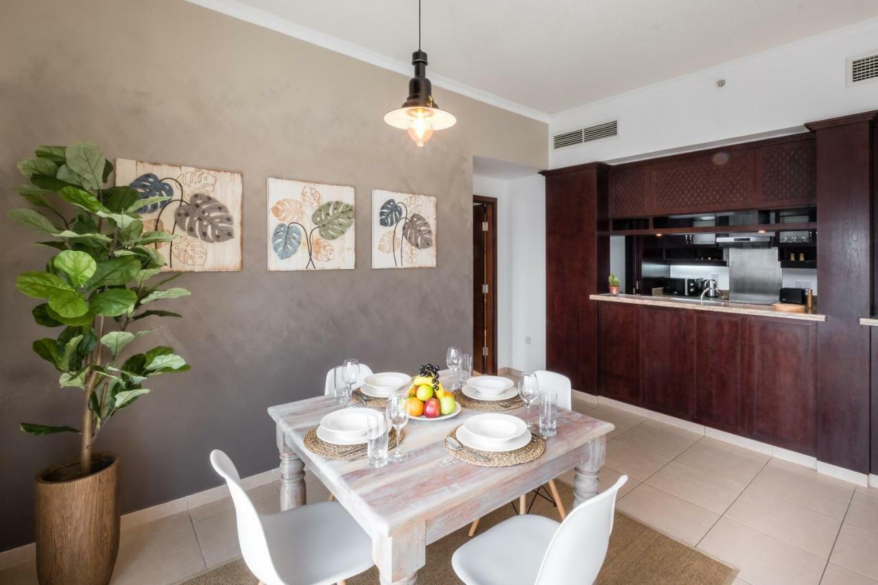 Maison Privee - Exclusive Apt With Burj Khalifa Next Door دبي المظهر الخارجي الصورة