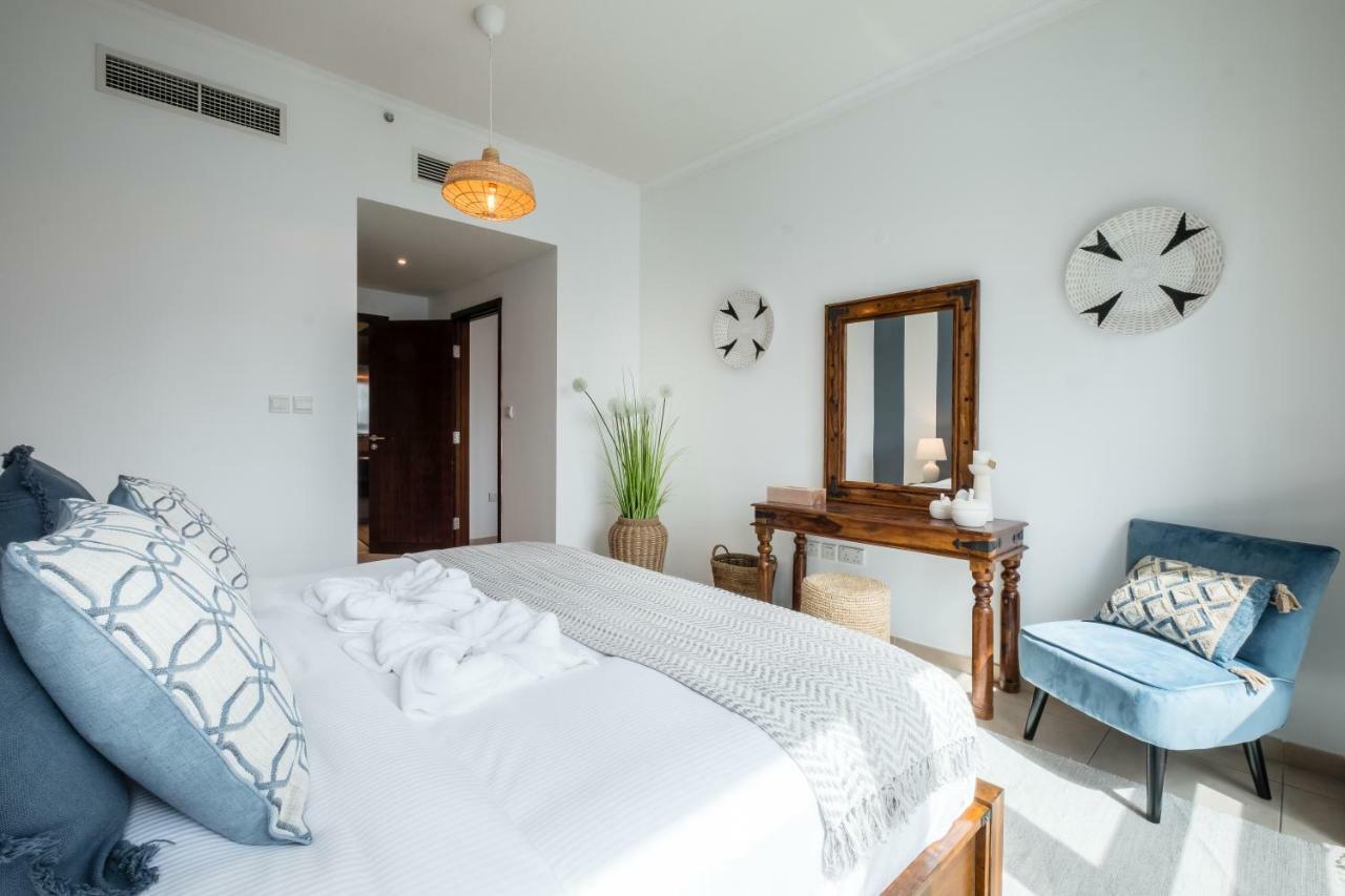 Maison Privee - Exclusive Apt With Burj Khalifa Next Door دبي المظهر الخارجي الصورة