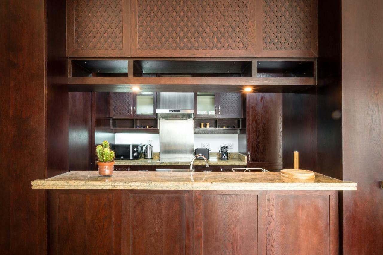 Maison Privee - Exclusive Apt With Burj Khalifa Next Door دبي المظهر الخارجي الصورة